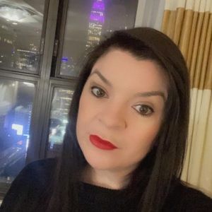 Meet your Posher, Sharon